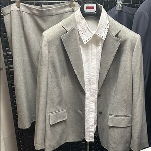 Classic Women Skirt Suit+ shirt.